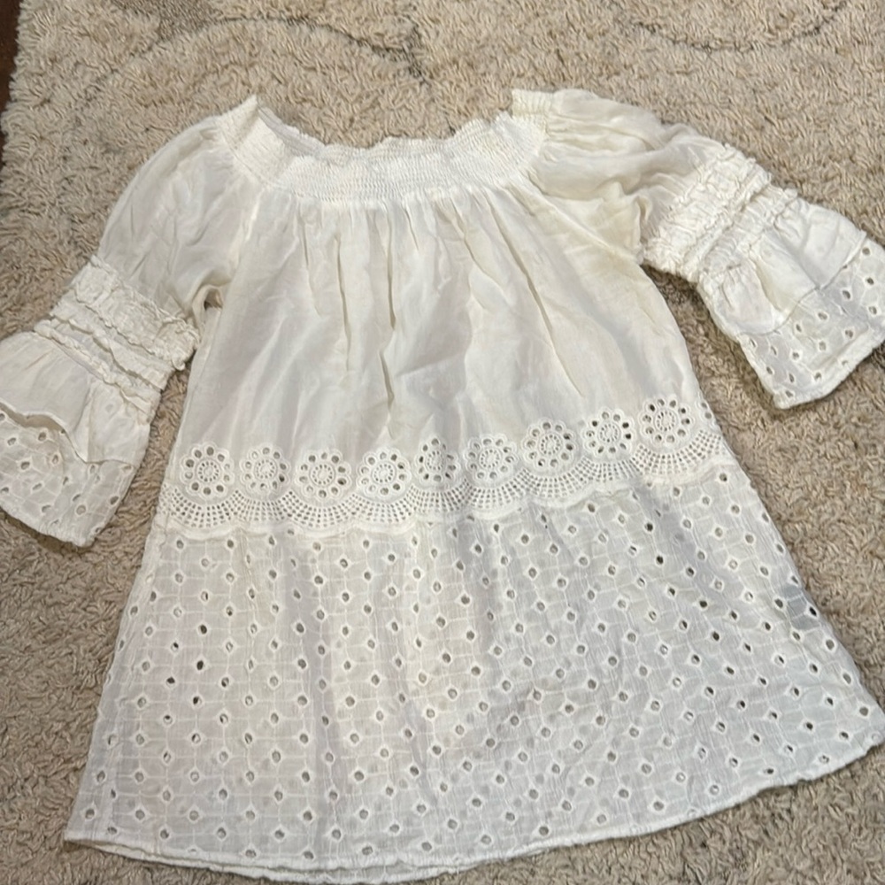 Walter Baker White Eyelet  Flutter Sleeve Blouse Size XS